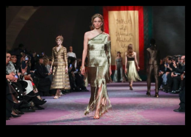 Goddess Glamour: Διαχρονικές δηλώσεις μόδας γυναικών