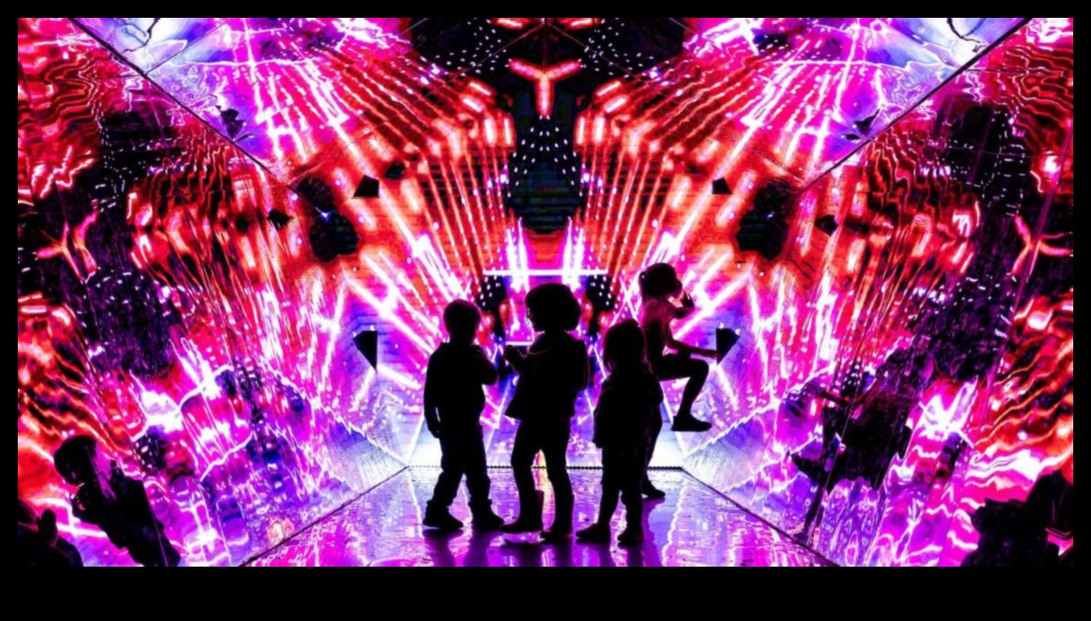 Roam Radiant: A Glow of Travel Information Brilliance